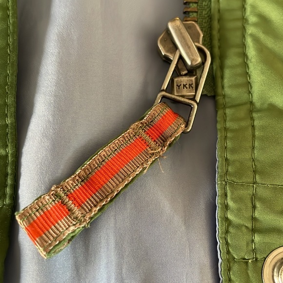 J. Crew puffer vest green with lavender lining button up zipper front pockets S - Picture 2 of 7